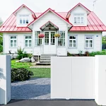 puerta corredera abierta de ocultación color blanco