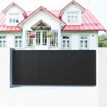 valla de ocultación en metal color negro