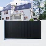 valla de ocultación en metal color negro