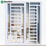 Reja de hierro con fijo para puertas, fabricada por Cerrajería MetalHive