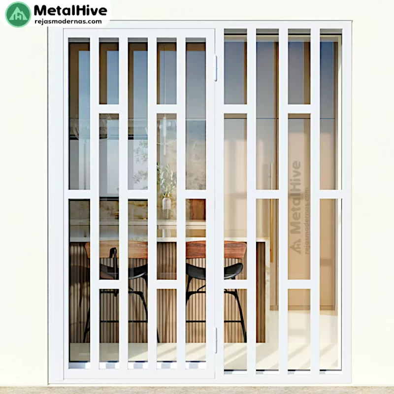 Reja de seguridad para puertas, modelo Danea, con un fijo y una puerta abatible, en color blanco, de Cerrajería MetalHive