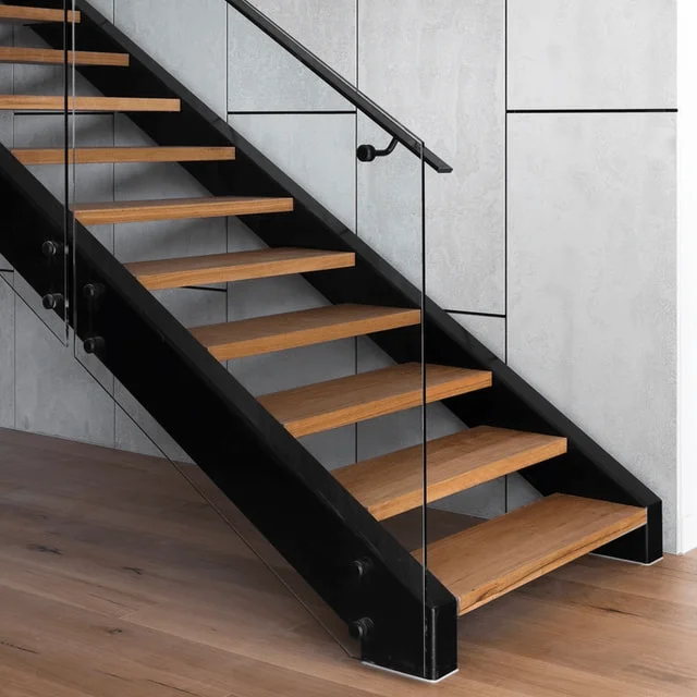 Escalera de hierro moderna y barandilla de escalera para chalets
